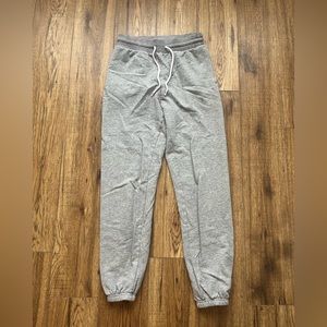 Aritzia Sunday best sweatpants